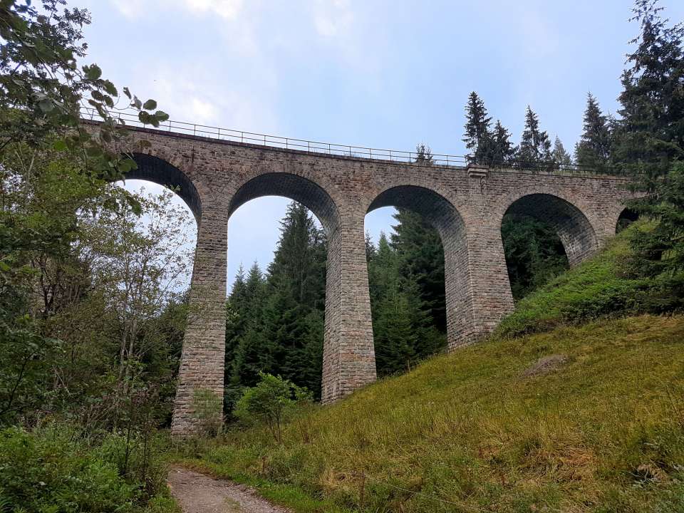 kamenny-most